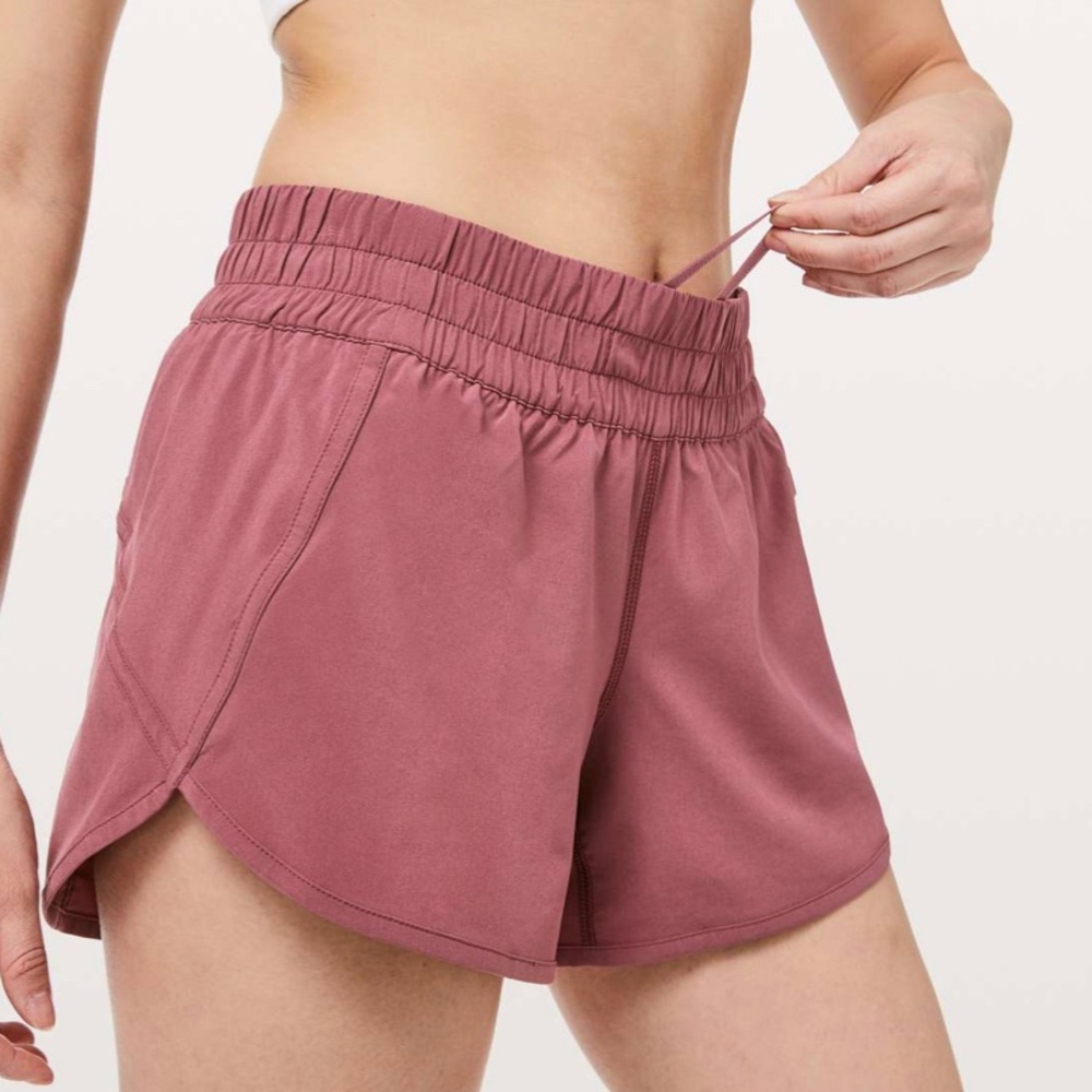 Lululemon Tracker Short V 4"
Misty Merlot
